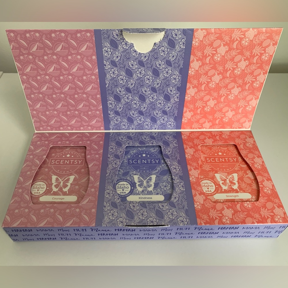 NIB Scentsy "She is...." Wax Bar Bundle